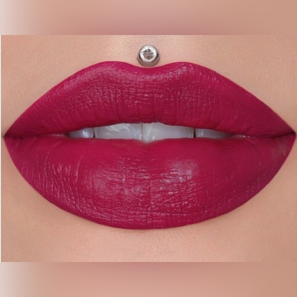 Jeffree Star Velvet Trap Lipstick - Major Attitude - Picture 3 of 3